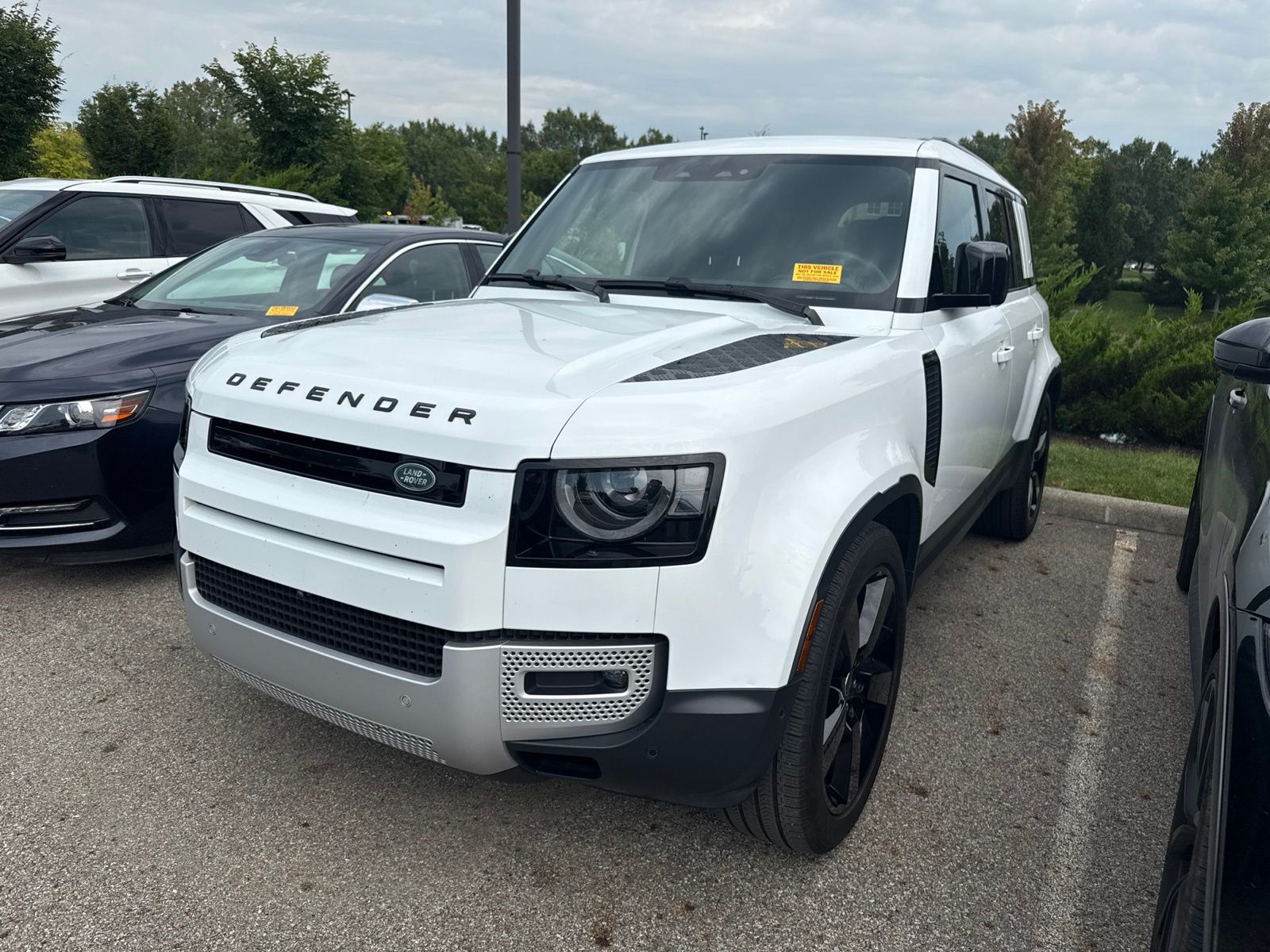land rover defender 2024 SALEJEEX2R2354389 image land rover defender 2024 SALEJEEX2R2354389 image